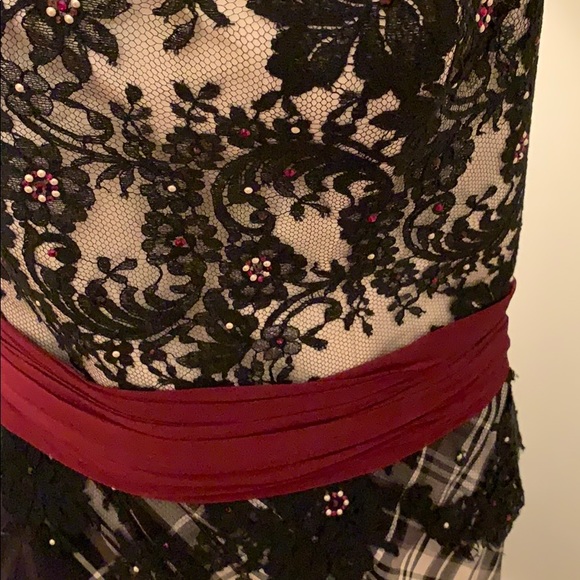 Black plaid dress with burgundy/pearl detailing - Picture 3 of 8